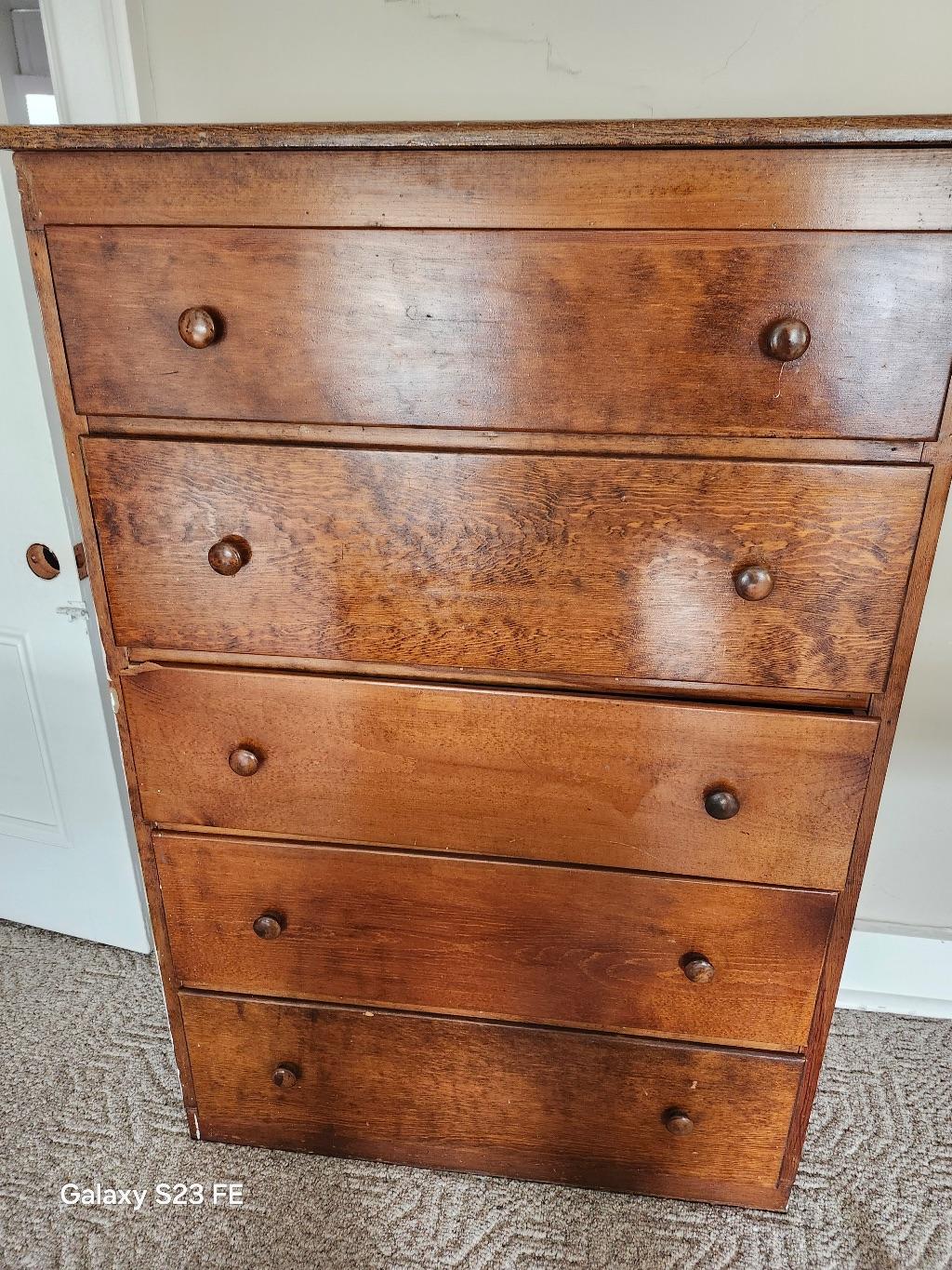 56'' dresser with 5 drawers