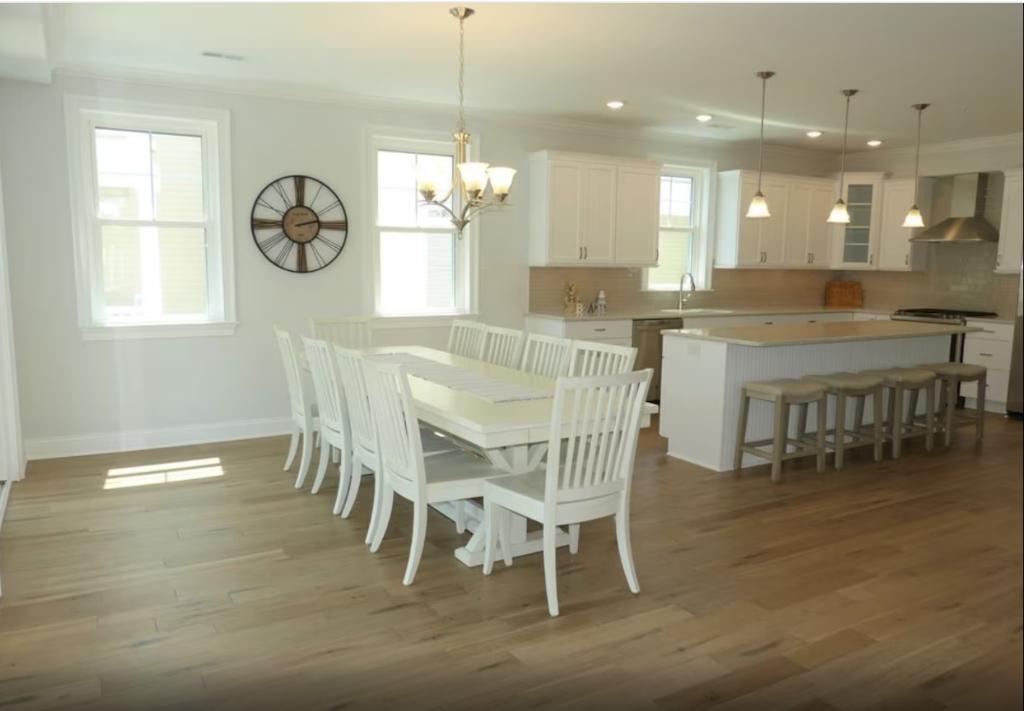 Spacious 5 Bedroom Ocean City, NJ 2nd Floor Beach House - 1 Block from Boardwalk!