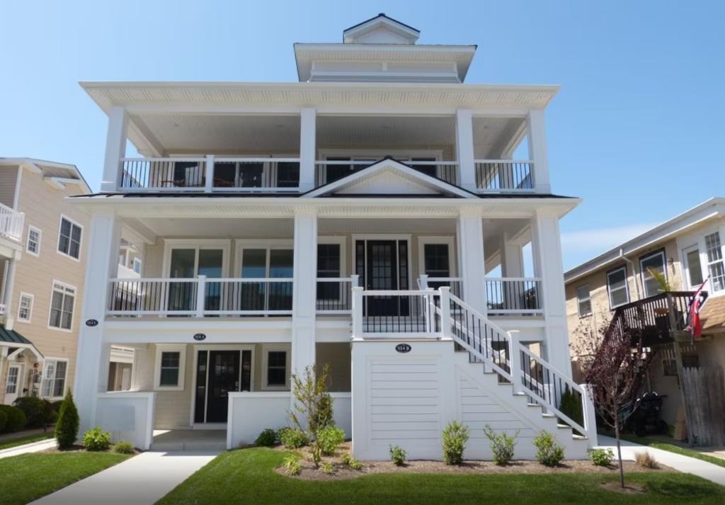 Spacious 5 Bedroom Ocean City, NJ 2nd Floor Beach Ho...