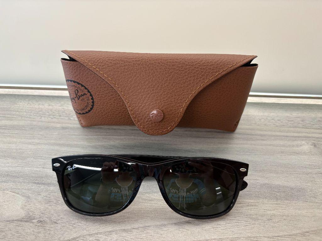 Ray-Ban Wayfarer Sunglasses