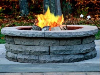 Concrete fire pit