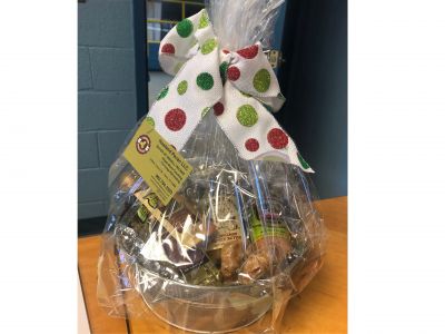 Large Specialty Pecan Basket