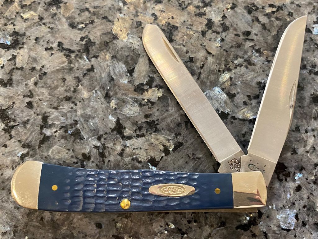 Case Trapper Knife blue jigged handle