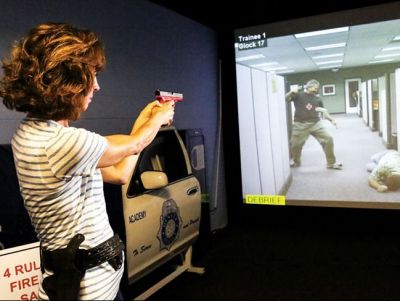 PRISim Shoot/Don't Shoot Simulator Session with Edmonds Police