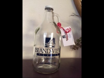 Island View Market Growler and Beer for A Year