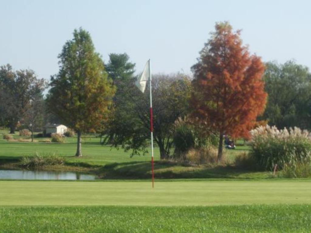 Range End Golf Club 4 Green Fees with Cart