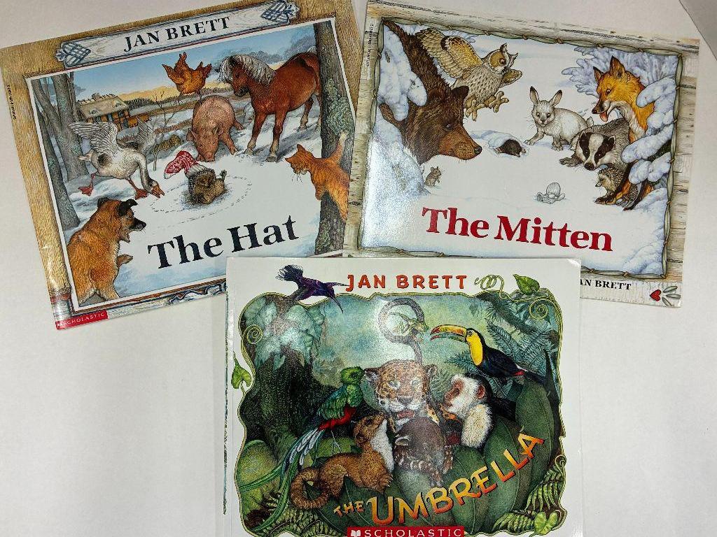 Jan Brett Book Collection