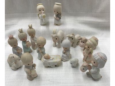 Precious Moments Miniature Nativity Set