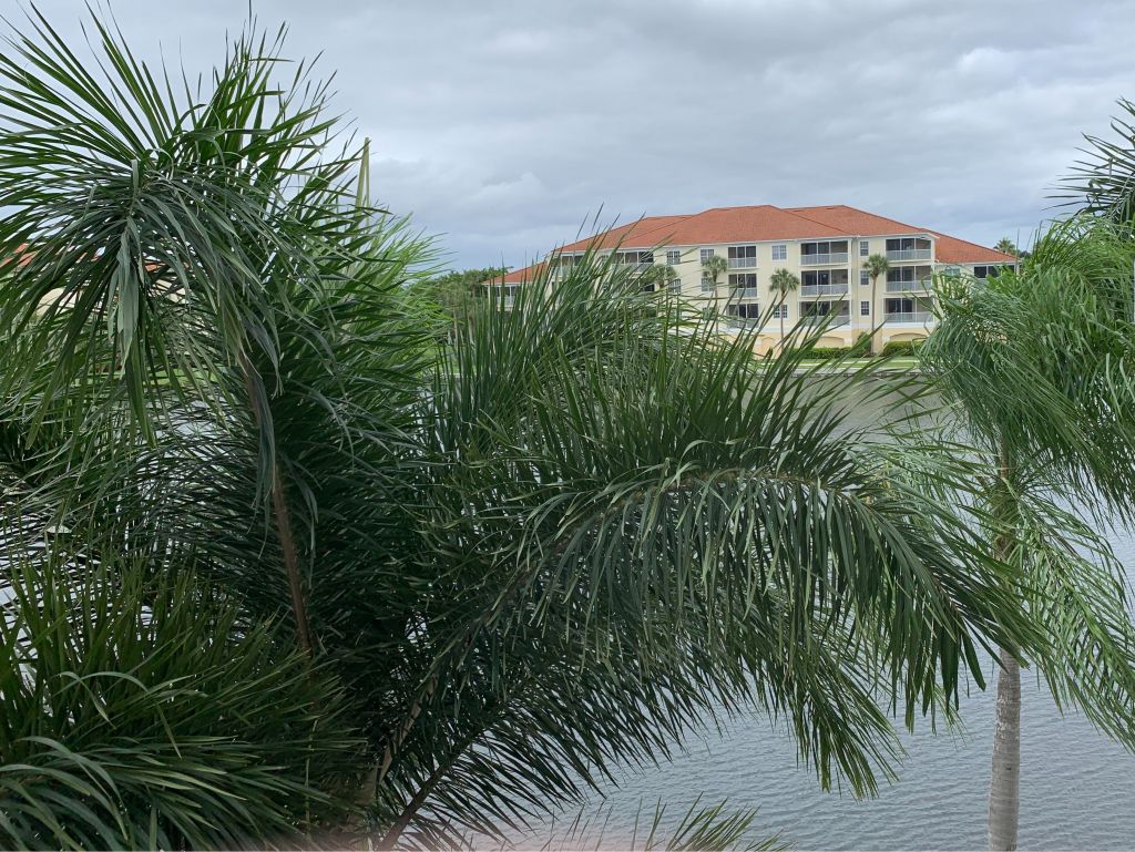7 nights @ 2 bed, 2 bath 1,800sq.ft. Condo in Fort Myers, FL