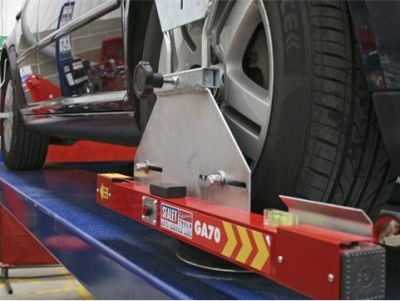 Full 4 Wheel Alignment and 21 Point Inspection