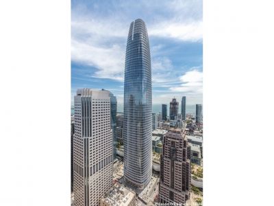 Salesforce Tower - Tour & Lunch