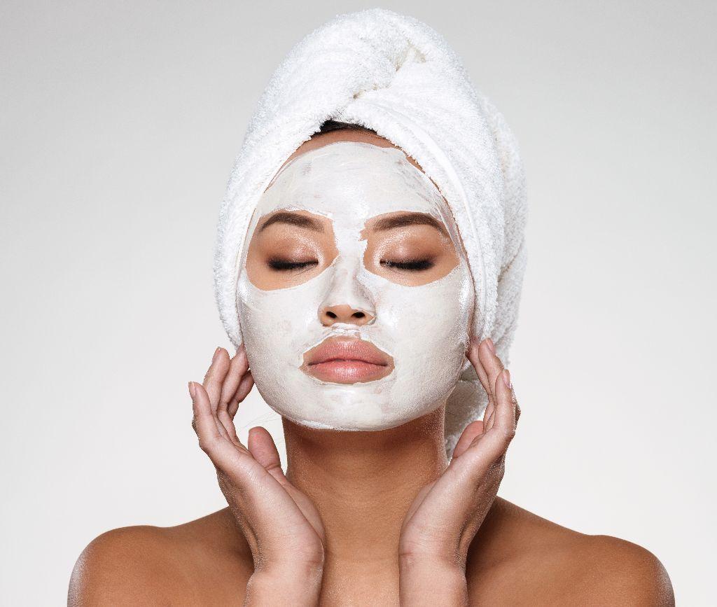 Dermaplaning Signature Facial