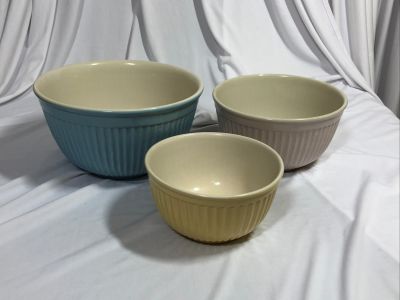 Set of Williams Sonoma Mixing Bowls