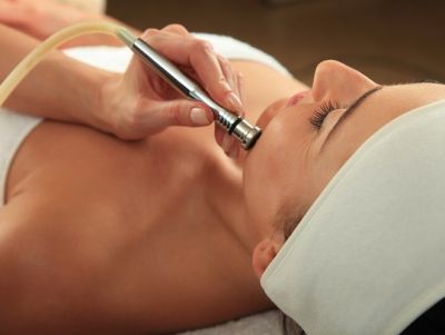 Microdermabrasion Skin Treatment with Kerri