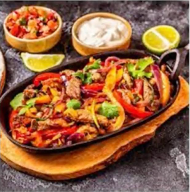Fajita Party at Safari Texas