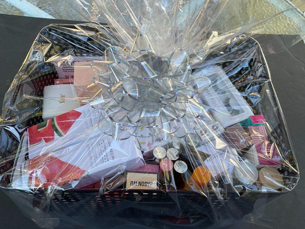 Makeup by Vjosa Gift Basket