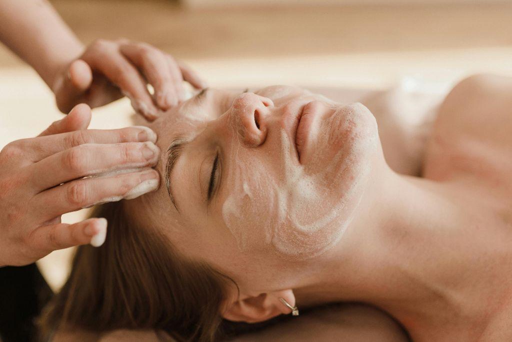 CLASSIC FACIAL AT CLEAN YOUR DIRTY FACE #4