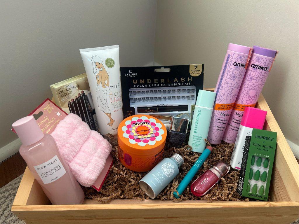EFFORTLESSLY RADIANT BEAUTY BASKET